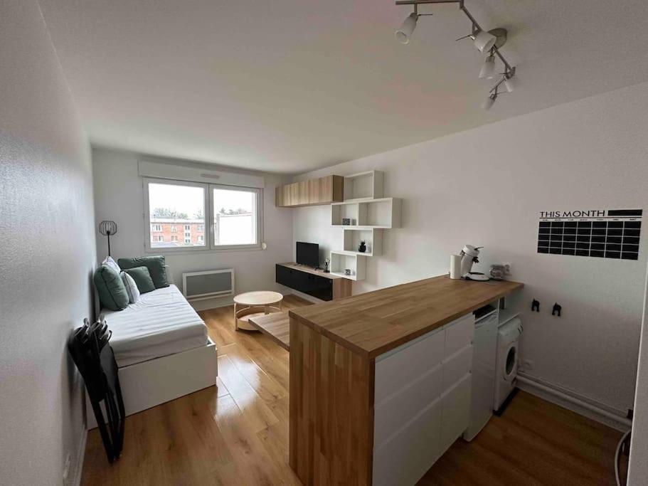 Studio Meuble Apartment Amiens Luaran gambar